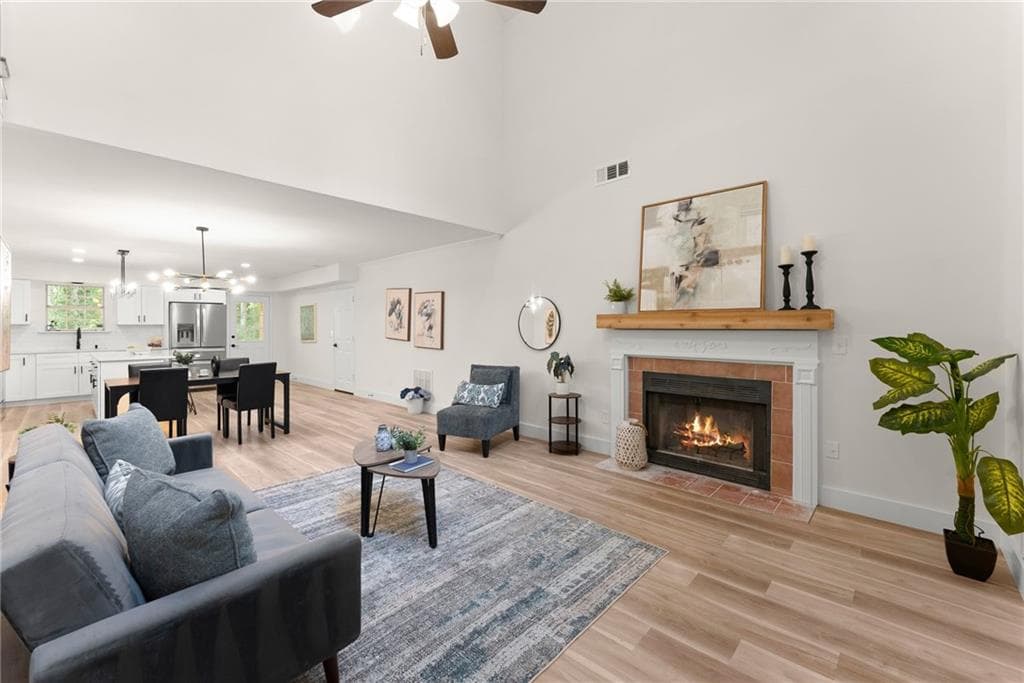 3 bedroom, 2 bathroom, 1,701 sq ft single family residence for sale at 1662 Jimmy Dodd Road, Buford, GA 30518 — photo 4