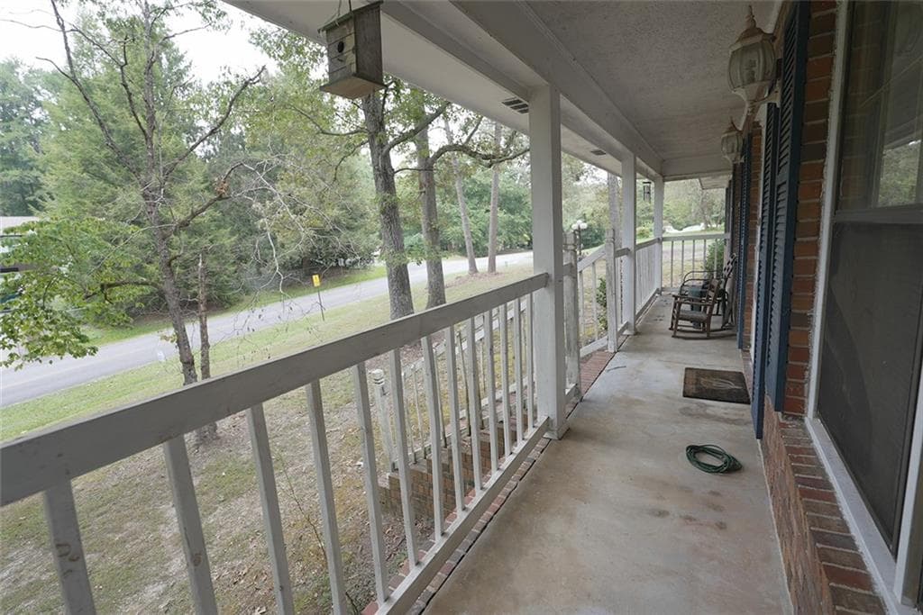 4 bedroom, 4 bathroom, 1,896 sq ft single family residence for sale at 302 Ridgewood Road, Cedartown, GA 30125 — photo 3