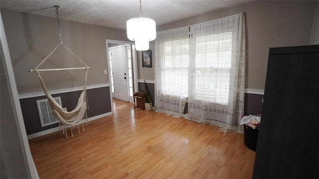4 bedroom, 4 bathroom, 1,896 sq ft single family residence for sale at 302 Ridgewood Road, Cedartown, GA 30125 — photo 4