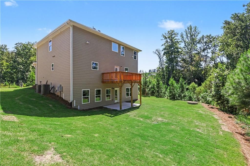5 bedroom, 4 bathroom, 2,307 sq ft single family residence for sale at 181 Thunder Valley, Dawsonville, GA 30534 — photo 3