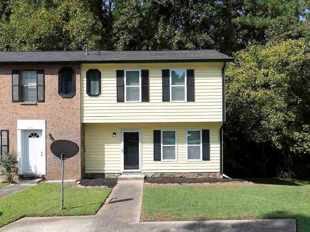 2 bedroom, 3 bathroom, 1,276 sq ft townhouse under contract at 4040 Laurie Jo Drive, Marietta, GA 30008