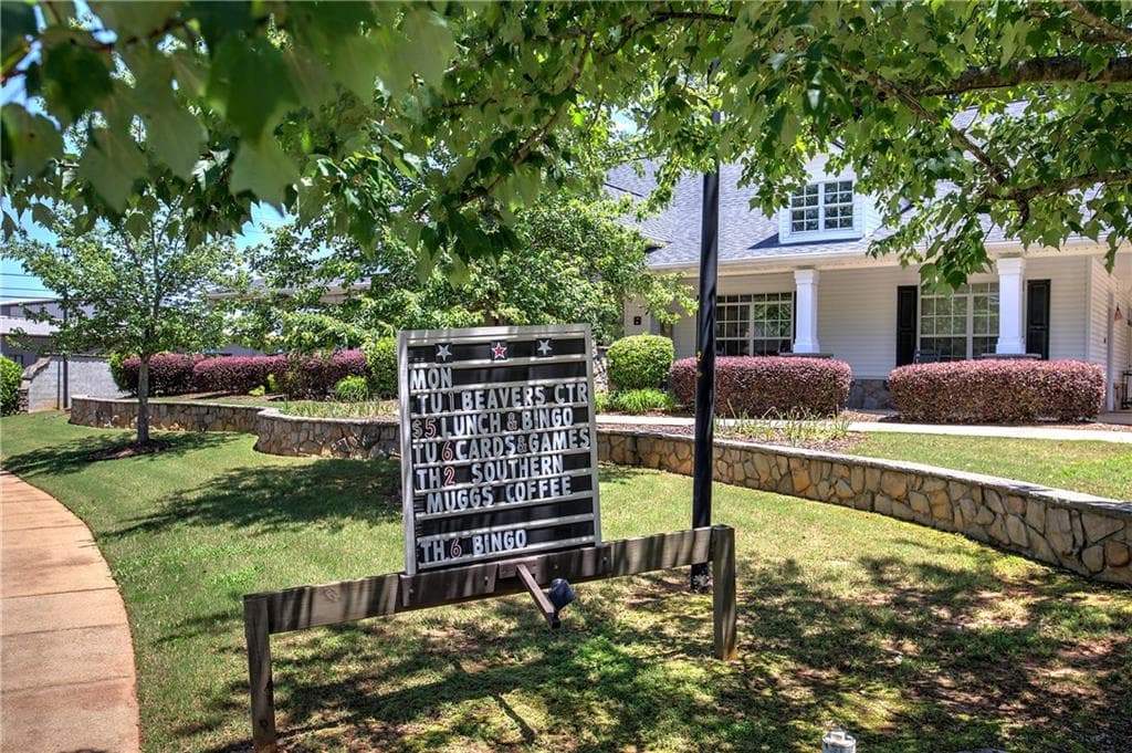 2 bedroom, 2 bathroom, 1,002 sq ft condominium for sale at 150 Old Mill Road 311, Cartersville, GA 30120 — photo 2
