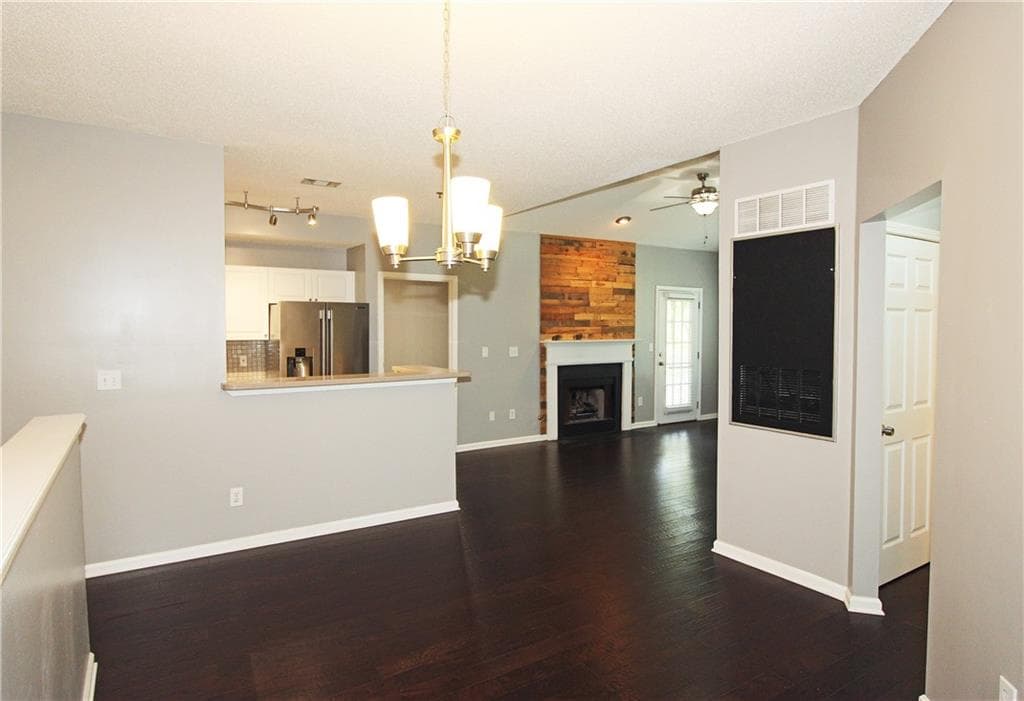 2 bedroom, 2 bathroom, 1,278 sq ft condominium for rent at 210 Spring Heights Lane 2, Smyrna, GA 30080 for $2,250 a month — photo 6