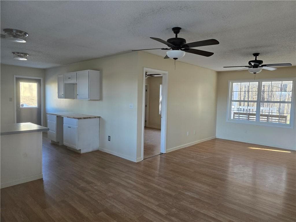 4 bedroom, 2 bathroom, 1,200 sq ft single family residence for sale at 1610 Mulberry Rock Road, Dallas, GA 30157 — photo 4