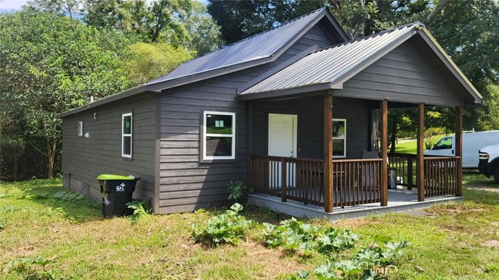 3 bedroom, 2 bathroom, 906 sq ft single family residence for sale at 2 Smith Road, Newnan, GA 30263 — photo 2
