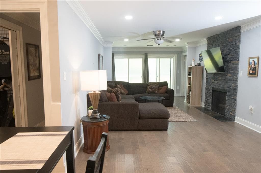 2 bedroom, 2 bathroom, 1,249 sq ft condominium for sale at 2102 Pine Heights Drive, Atlanta, GA 30324