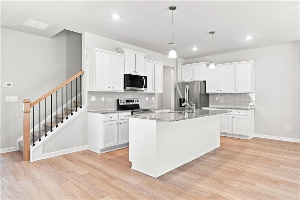 4 bedroom, 3 bathroom, 1,805 sq ft townhouse for rent at 387 Lanier Circle, Woodstock, GA 30189 for $2,400 a month — photo 9