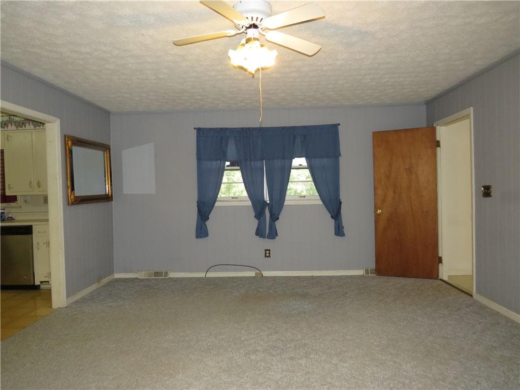 2 bedroom, 2 bathroom, 1,835 sq ft single family residence for sale at 30 Rome Rd SW, Cave Spring, GA 30124 — photo 10