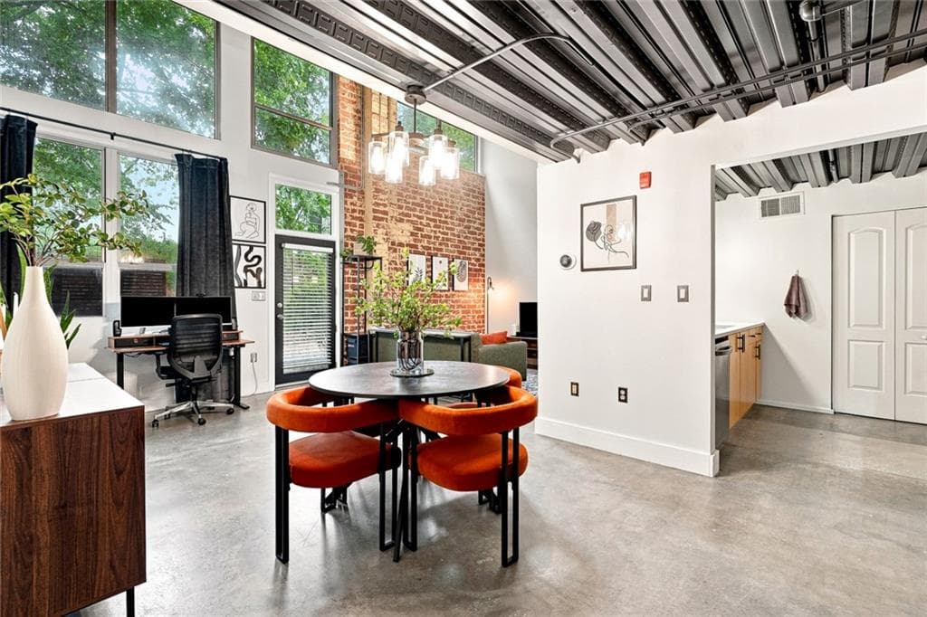1 bedroom, 2 bathroom, 956 sq ft condominium for sale at 195 Arizona Avenue 138, Atlanta, GA 30307 — photo 3