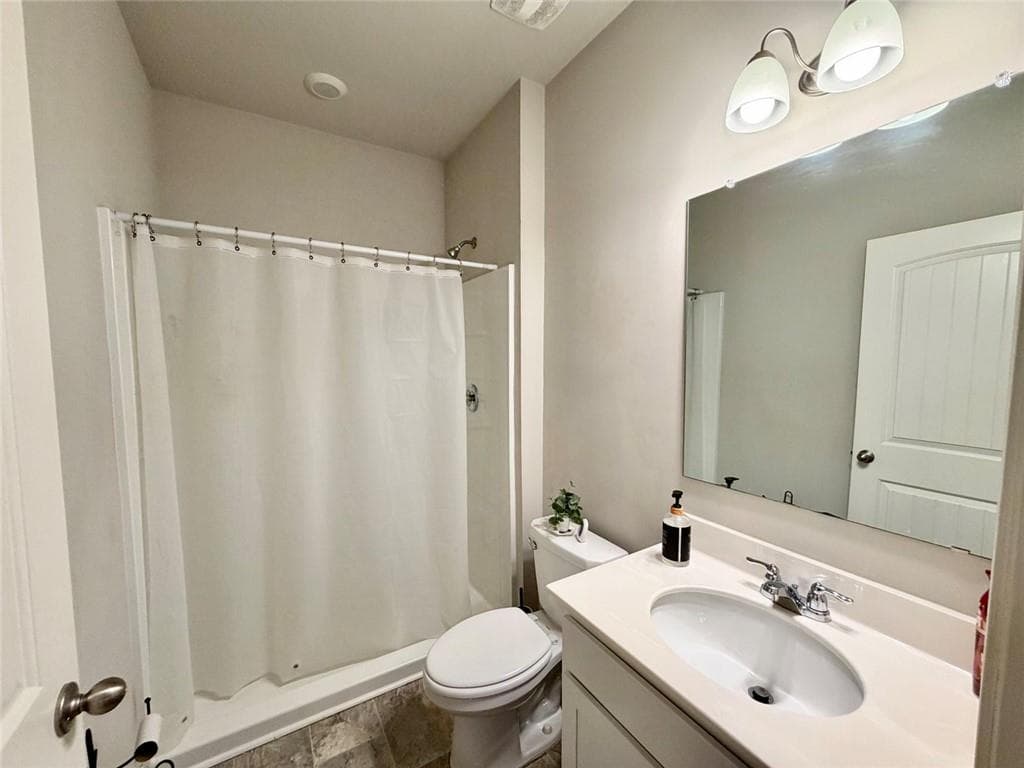 5 bedroom, 3 bathroom, 2,788 sq ft single family residence for rent at 5888 Screech Owl Drive, Flowery Branch, GA 30542 for $2,400 a month — photo 3