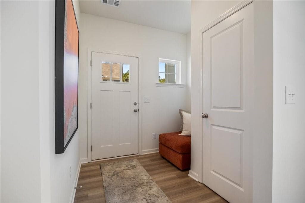 3 bedroom, 3 bathroom, 1,665 sq ft townhouse for sale at 1918 Christine Way 112, Conyers, GA 30013 — photo 4