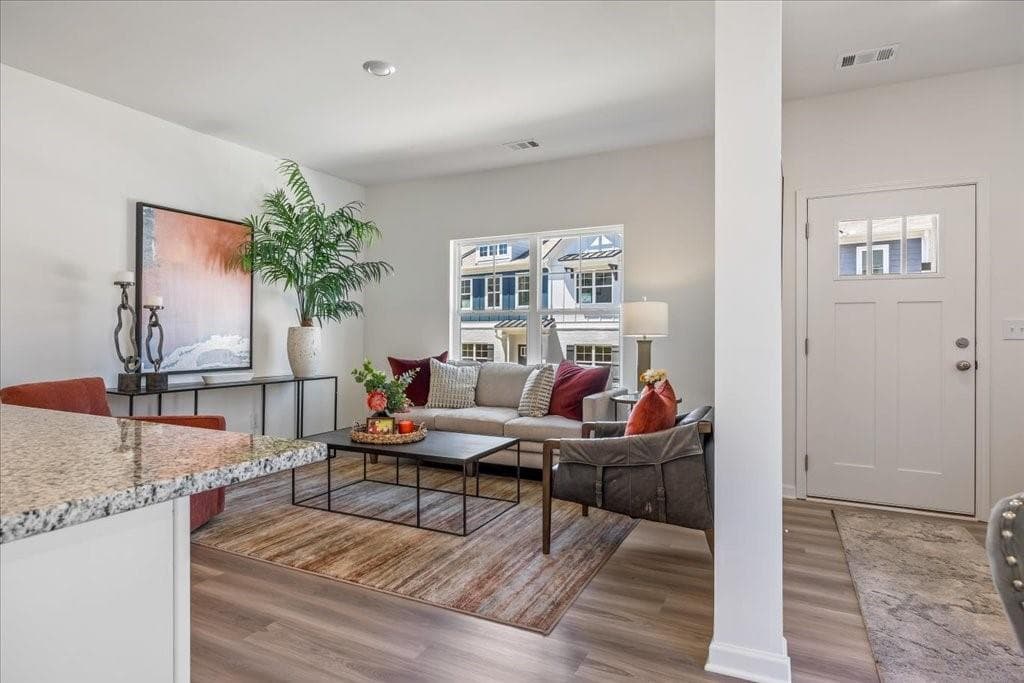 3 bedroom, 3 bathroom, 1,665 sq ft townhouse for sale at 1918 Christine Way 112, Conyers, GA 30013 — photo 5