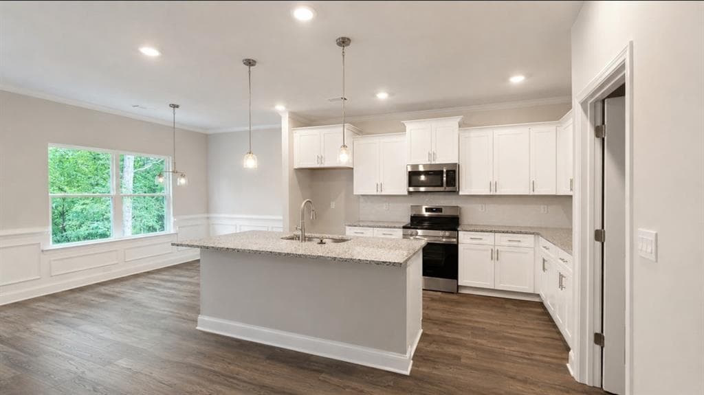 5 bedroom, 4 bathroom, 3,900 sq ft single family residence for sale at 642 Bald Ridge Circle, Demorest, GA 30535 — photo 6