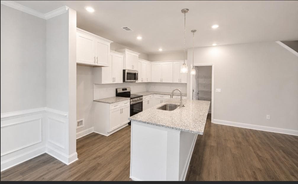 5 bedroom, 4 bathroom, 3,900 sq ft single family residence for sale at 642 Bald Ridge Circle, Demorest, GA 30535 — photo 7
