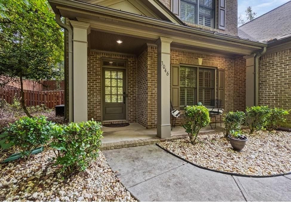 4 bedroom, 3 bathroom, 2,495 sq ft single family residence for rent at 3046 Highland Pass, Alpharetta, GA 30004 for $3,000 a month — photo 2