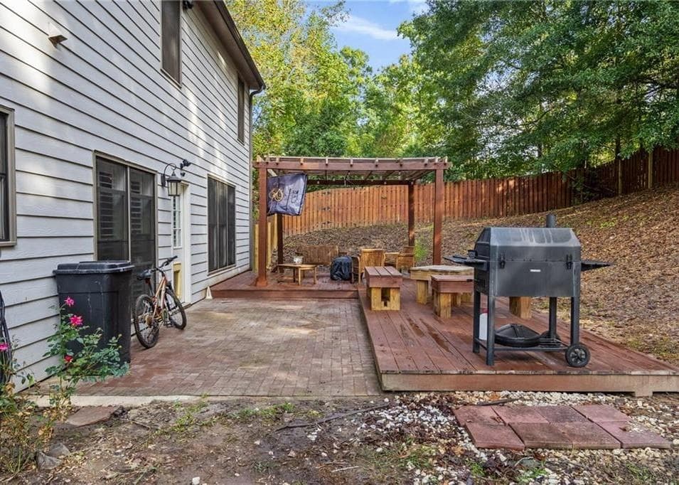 4 bedroom, 3 bathroom, 2,495 sq ft single family residence for rent at 3046 Highland Pass, Alpharetta, GA 30004 for $3,000 a month — photo 3