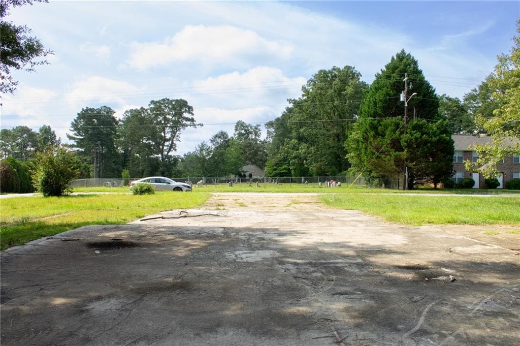 single family residence for sale at 8465 Kendrick Road, Jonesboro, GA 30238 — photo 6
