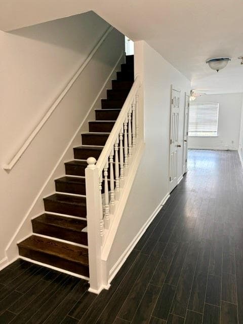 3 bedroom, 3 bathroom, 1,553 sq ft townhouse for sale at 6504 Holly Lane, Union City, GA 30291 — photo 4