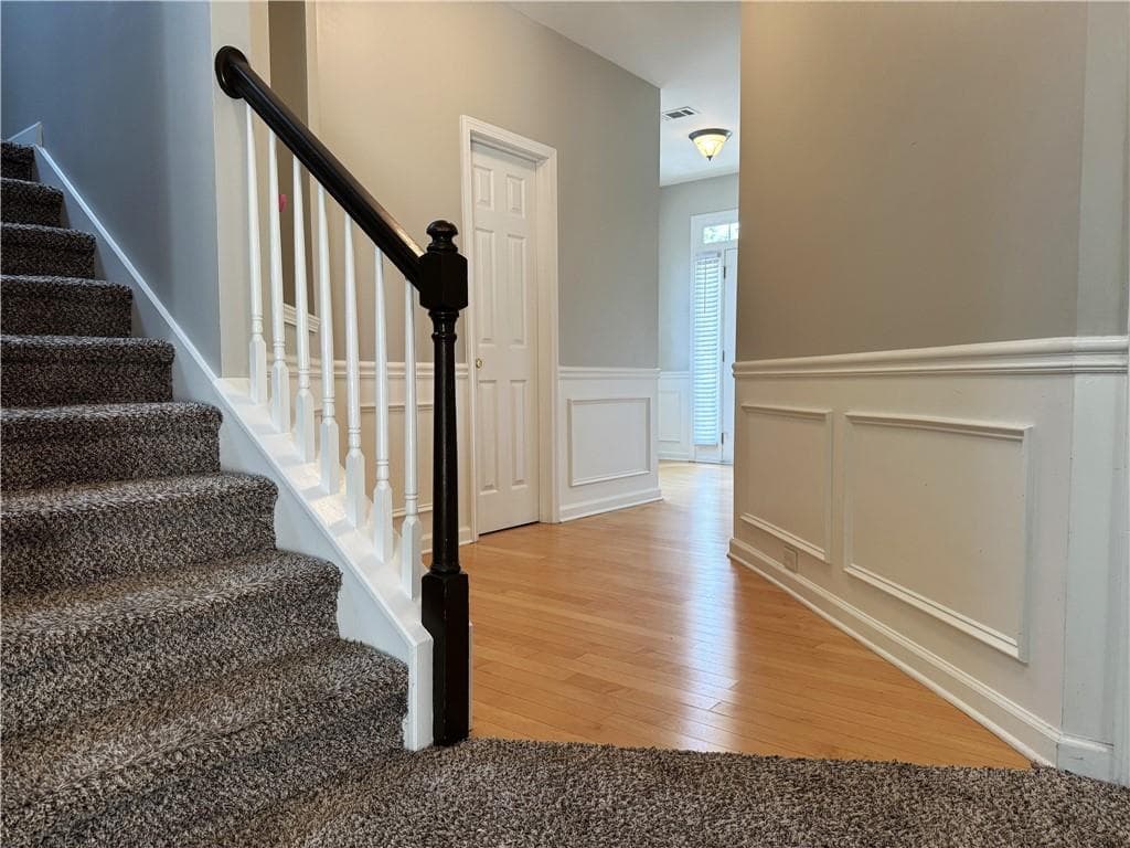 3 bedroom, 3 bathroom, 2,177 sq ft single family residence under contract at 3341 Cooper Woods Drive, Loganville, GA 30052 — photo 4