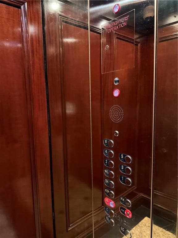 2 bedroom, 2 bathroom, 1,165 sq ft condominium for sale at 77 Peachtree Place 304, Atlanta, GA 30309 — photo 2