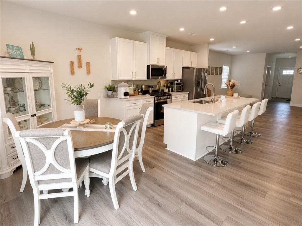 3 bedroom, 2 bathroom, 1,420 sq ft single family residence for sale at 367 Moosehead Trail, Hoschton, GA 30548 — photo 4