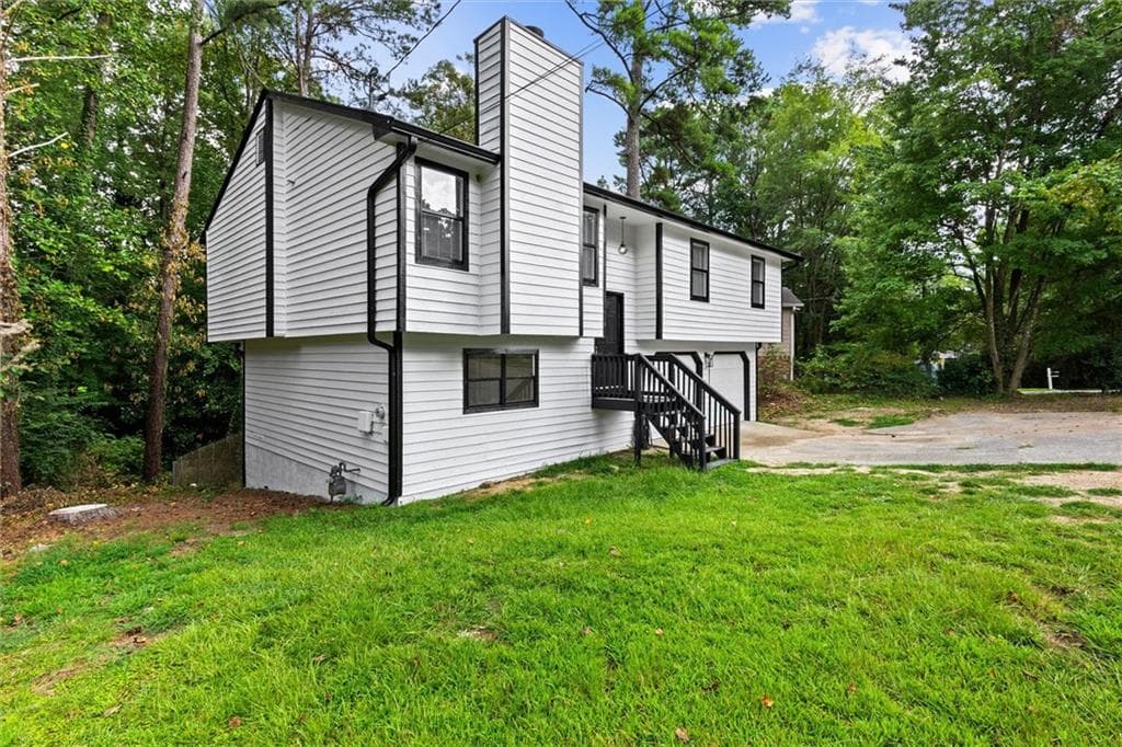 4 bedroom, 4 bathroom, 2,190 sq ft single family residence for sale at 5882 Williams Road, Norcross, GA 30093 — photo 3