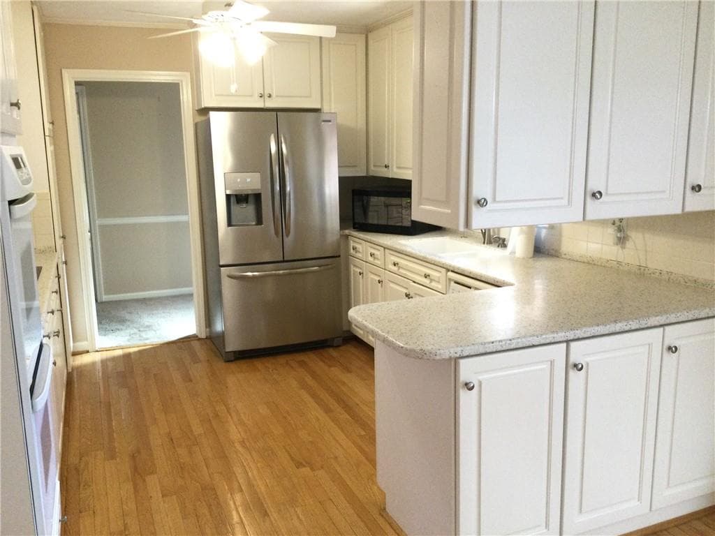 3 bedroom, 2 bathroom, 1,868 sq ft single family residence for sale at 1368 BRANCHWOOD Drive, Snellville, GA 30078 — photo 4