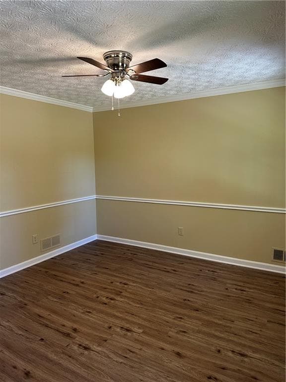 4 bedroom, 4 bathroom, 2,160 sq ft single family residence for rent at 3305 Maple Ridge Court, Suwanee, GA 30024 for $2,490 a month — photo 4