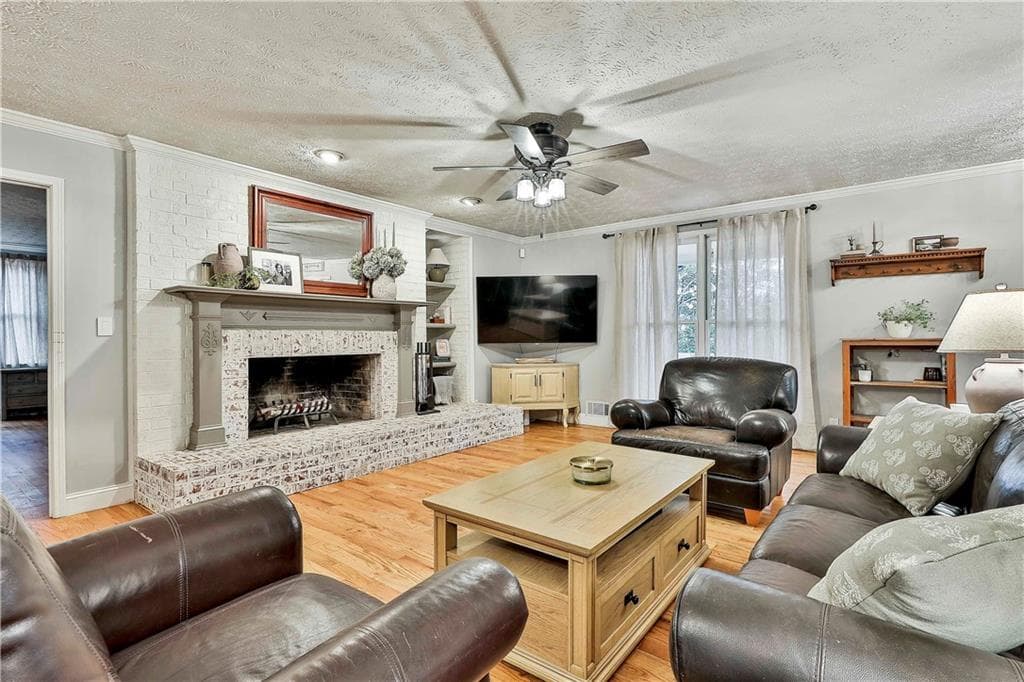 3 bedroom, 3 bathroom, 2,370 sq ft single family residence for sale at 3191 Buck Branch Road, Conyers, GA 30094 — photo 9