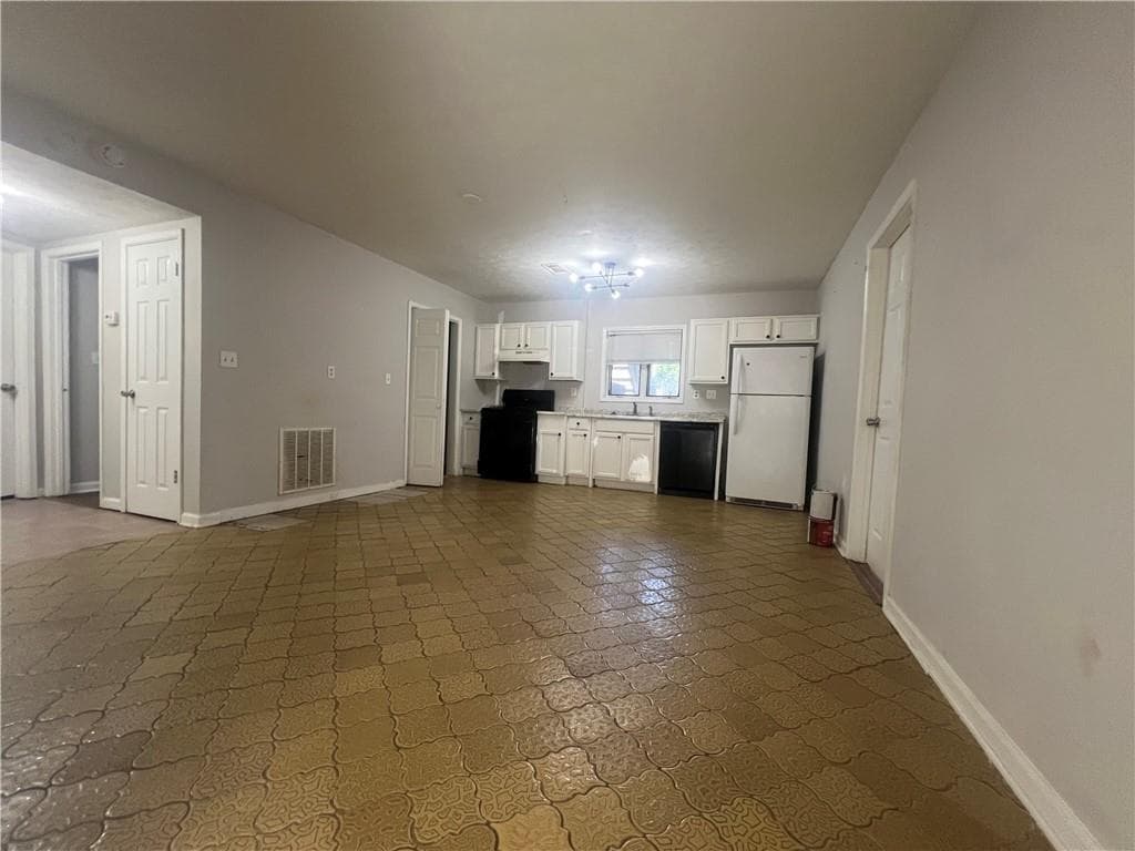 3 bedroom, 2 bathroom, 1,496 sq ft townhouse for rent at 2124 Fieldstone View Court 2124B, Conyers, GA 30013 for $1,325 a month — photo 7