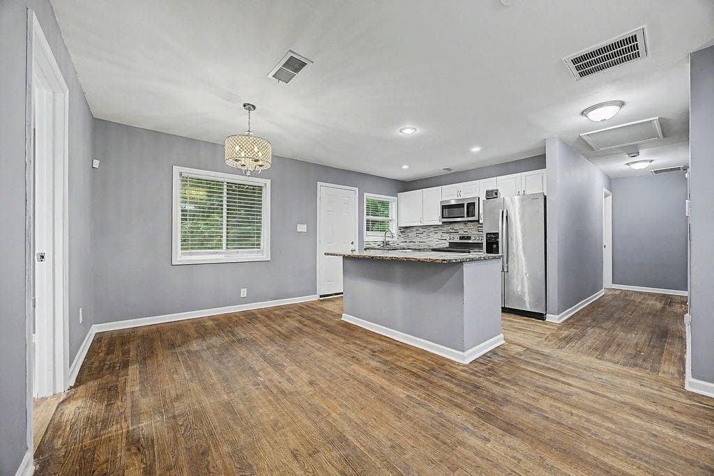 3 bedroom, 2 bathroom, 1,073 sq ft single family residence for sale at 2146 Nelms Drive, Atlanta, GA 30315 — photo 8
