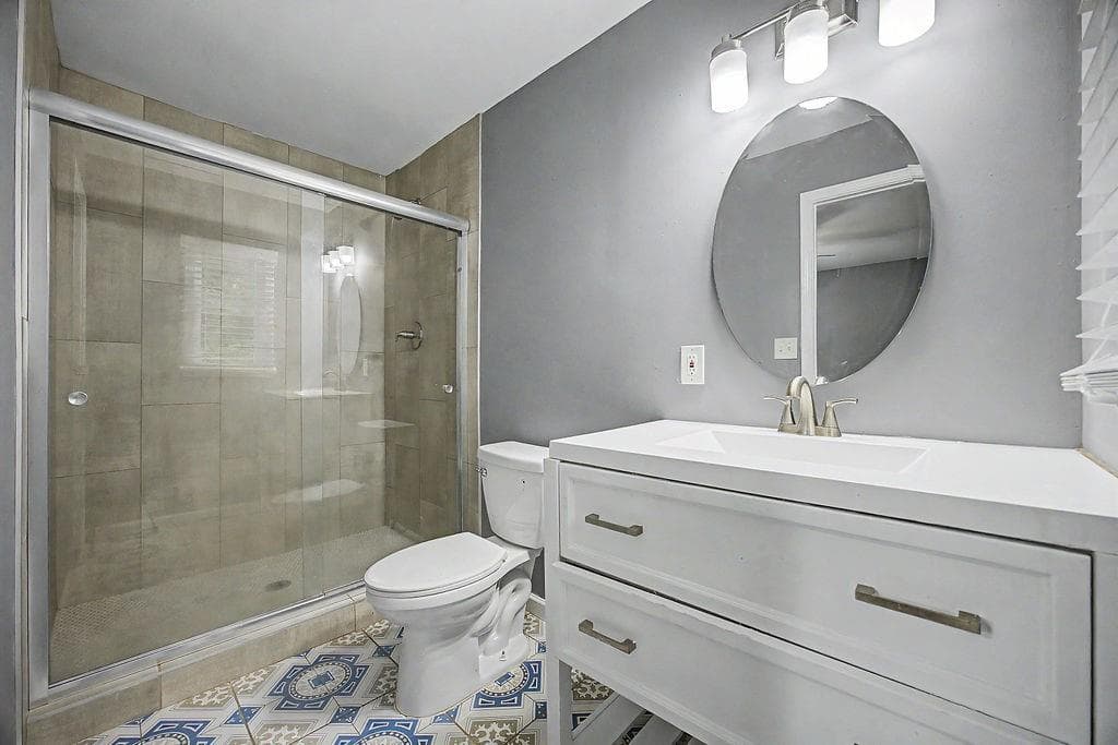 3 bedroom, 2 bathroom, 1,073 sq ft single family residence for sale at 2146 Nelms Drive, Atlanta, GA 30315 — photo 5