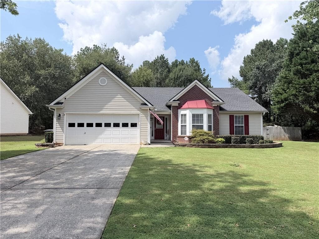3 bedroom, 2 bathroom, 1,652 sq ft single family residence for sale at 317 Carlton Chase Court, Dacula, GA 30019 — photo 1 of 38