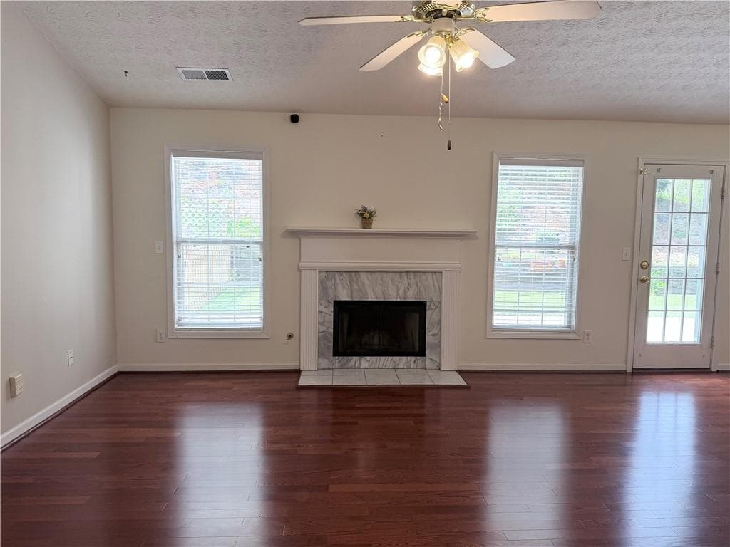 3 bedroom, 2 bathroom, 1,652 sq ft single family residence for sale at 317 Carlton Chase Court, Dacula, GA 30019 — photo 5
