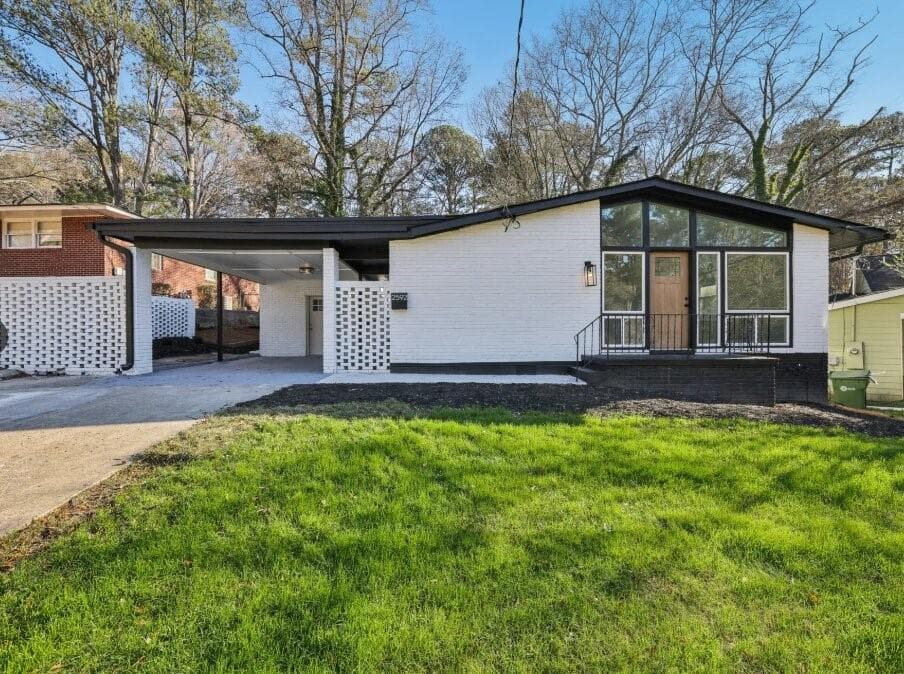 3 bedroom, 2 bathroom, 1,505 sq ft single family residence under contract at 2592 Baker Road, Atlanta, GA 30318