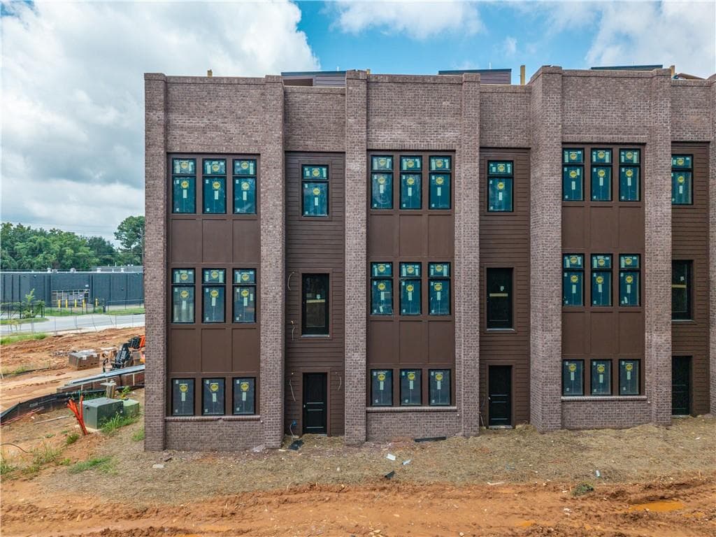 3 bedroom, 4 bathroom, 2,700 sq ft townhouse for sale at 591 Parkview Way, Atlanta, GA 30310 — photo 8