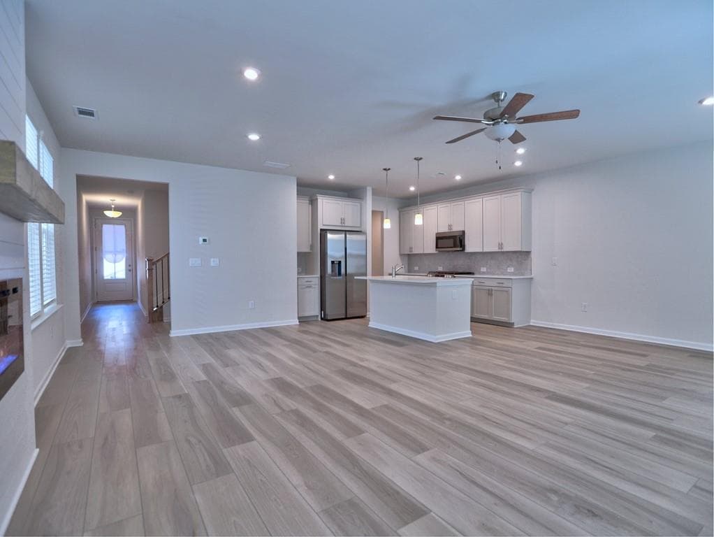 3 bedroom, 3 bathroom, 2,046 sq ft single family residence for rent at 710 Smokey Quartz Way, Kennesaw, GA 30144 for $2,500 a month — photo 4
