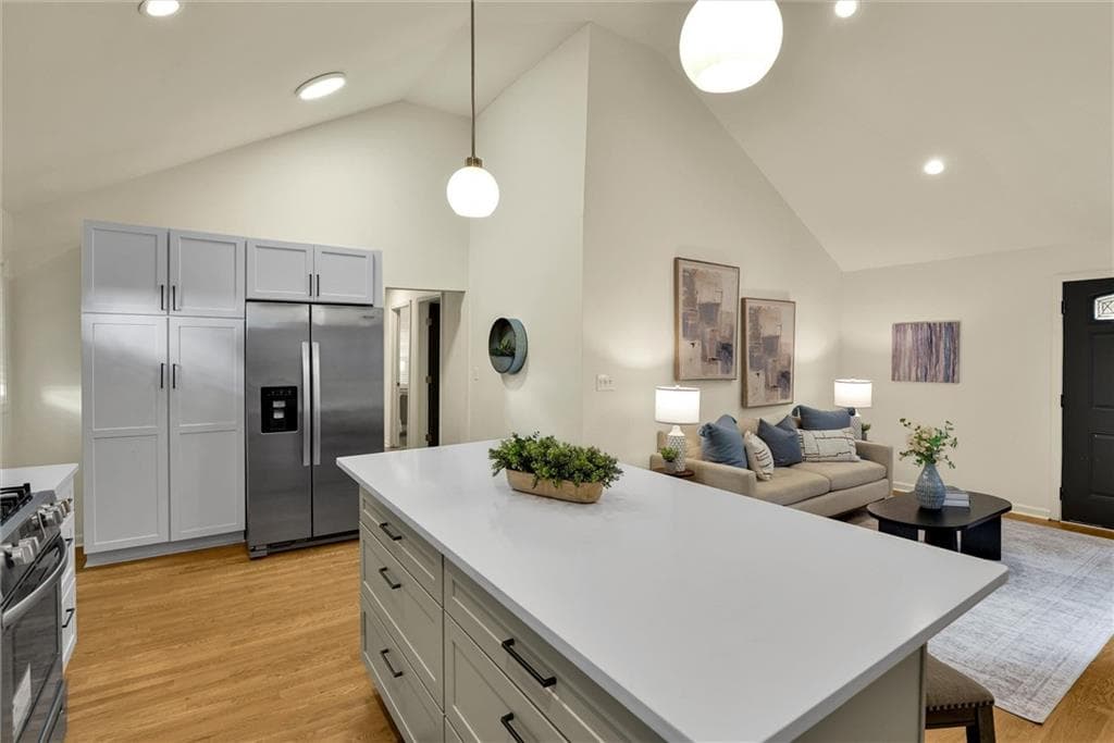 3 bedroom, 2 bathroom, 1,600 sq ft single family residence for sale at 461 Glenwood Place, Atlanta, GA 30316 — photo 7