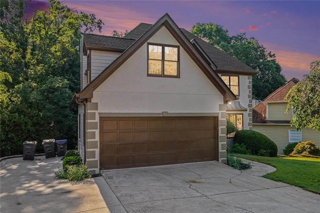 5 bedroom, 4 bathroom, 4,357 sq ft single family residence for sale at 900 Secret Cove Drive, Sugar Hill, GA 30518 — photo 1 of 30