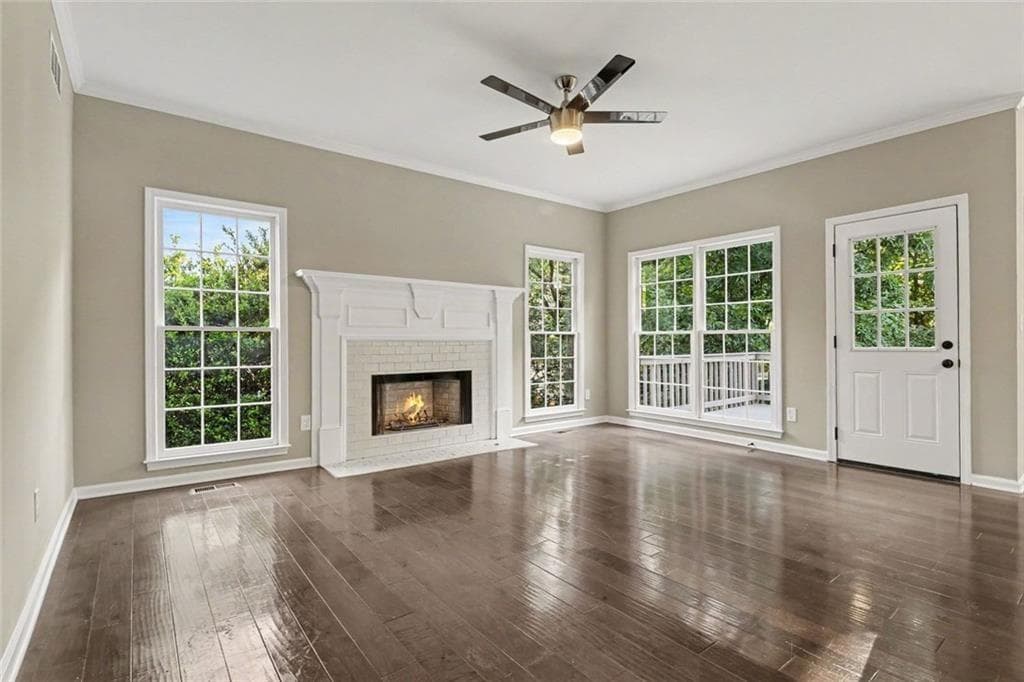 5 bedroom, 4 bathroom, 4,357 sq ft single family residence for sale at 900 Secret Cove Drive, Sugar Hill, GA 30518 — photo 7