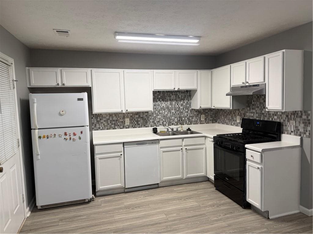 3 bedroom, 3 bathroom, 1,470 sq ft townhouse for sale at 6341 Wedgeview Drive, Tucker, GA 30084 — photo 8