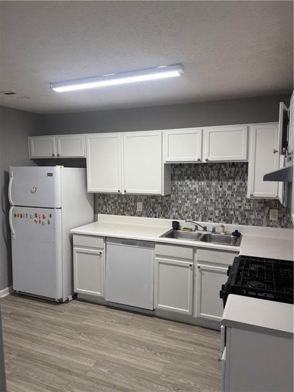 3 bedroom, 3 bathroom, 1,470 sq ft townhouse for sale at 6341 Wedgeview Drive, Tucker, GA 30084 — photo 9