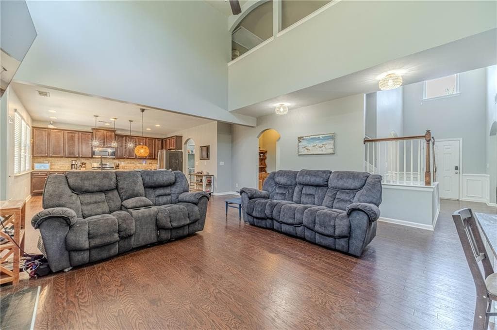 5 bedroom, 3 bathroom, 2,882 sq ft single family residence for sale at 1102 Bald Eagle Trace, Hoschton, GA 30548 — photo 7