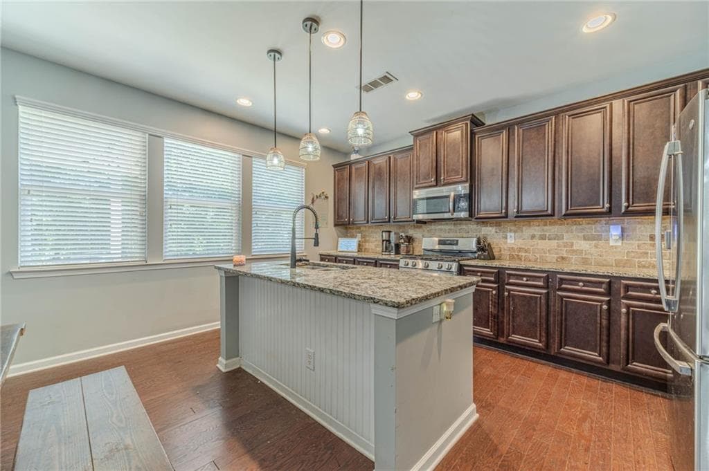 5 bedroom, 3 bathroom, 2,882 sq ft single family residence for sale at 1102 Bald Eagle Trace, Hoschton, GA 30548 — photo 10