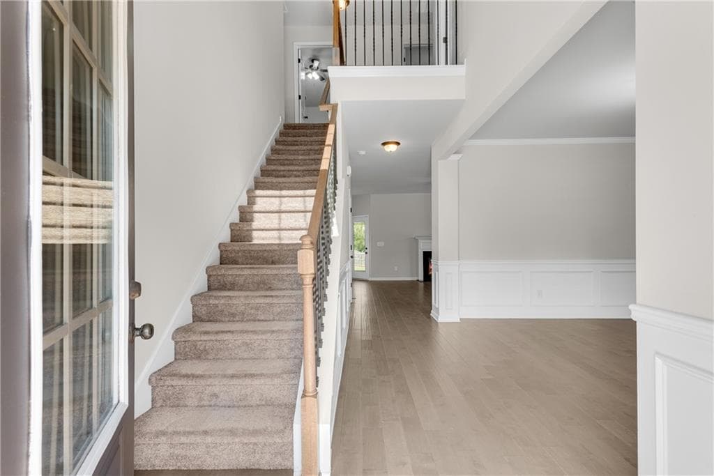 4 bedroom, 3 bathroom, 2,436 sq ft single family residence for sale at 5530 Banner Boulevard, Cumming, GA 30028 — photo 4