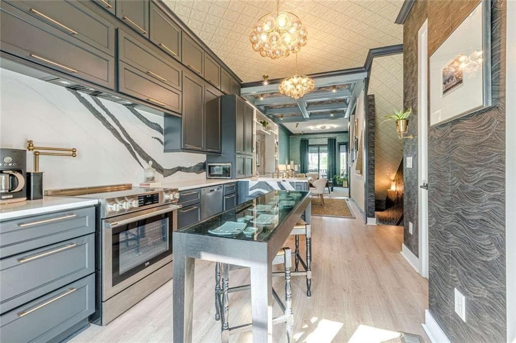 3 bedroom, 4 bathroom, 1,700 sq ft townhouse for rent at 2199 Lenox Road 7, Atlanta, GA 30324 for $4,595 a month — photo 3