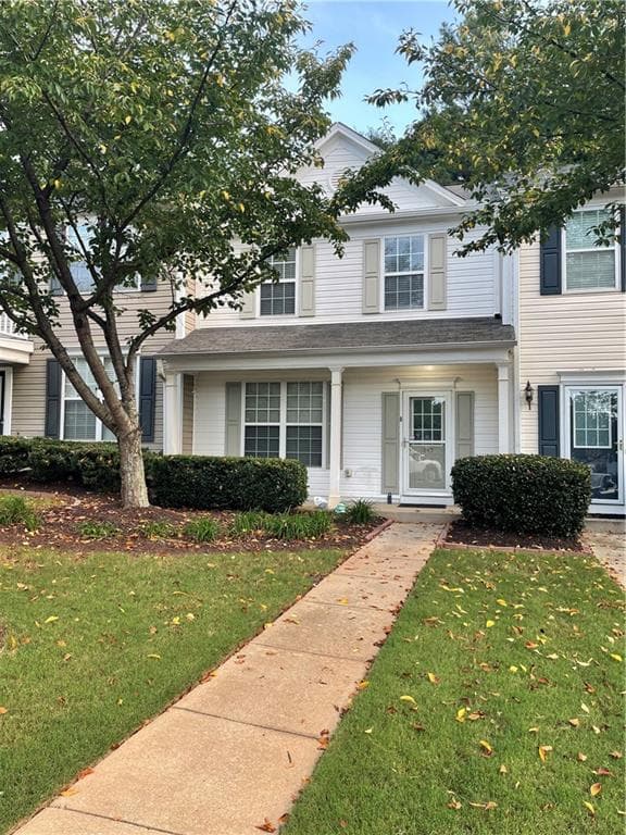 3 bedroom, 3 bathroom, 1,370 sq ft townhouse for sale at 1845 Kilmington Court, Alpharetta, GA 30009 — photo 2