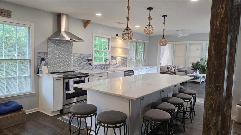 5 bedroom, 3 bathroom, 2,320 sq ft single family residence for sale at 1475 Yorktown Drive, Lawrenceville, GA 30043 — photo 9