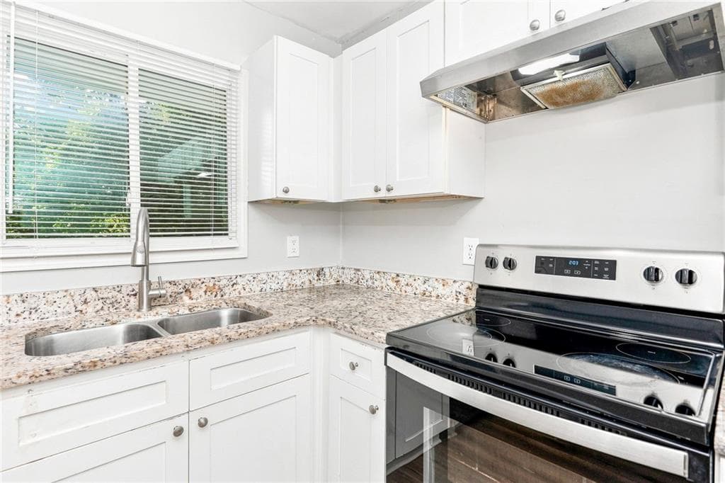 5 bedroom, 2 bathroom, 1,588 sq ft single family residence for rent at 221 Whipporwill Way, Riverdale, GA 30274 for $1,645 a month — photo 4