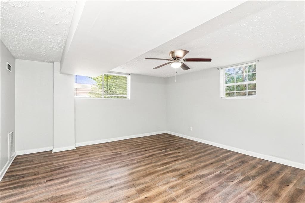 5 bedroom, 2 bathroom, 1,588 sq ft single family residence for rent at 221 Whipporwill Way, Riverdale, GA 30274 for $1,645 a month — photo 9